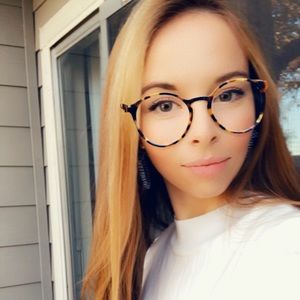 Meet your Posher, Arianna